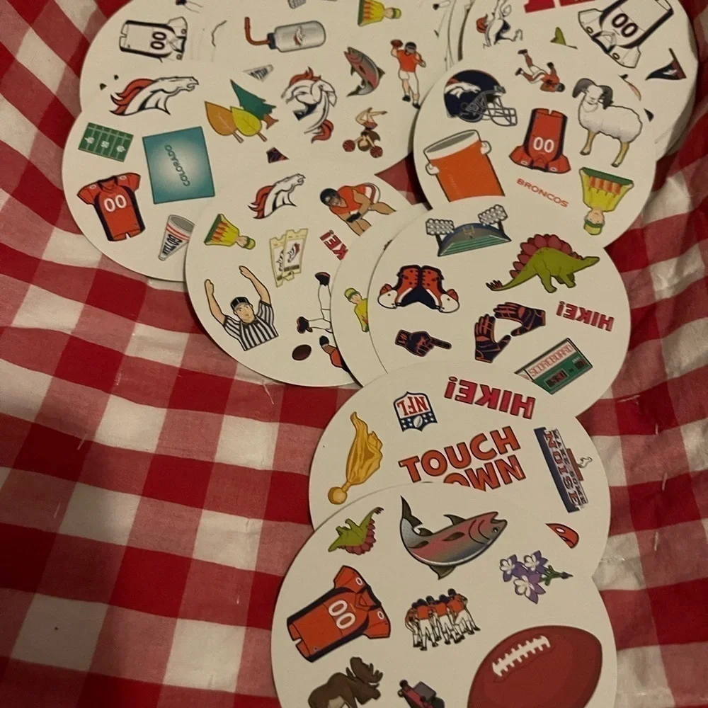 NFL Spot It! Denver Broncos Brand - Complete